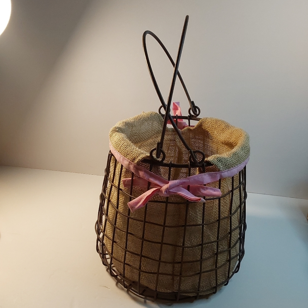 Wire Basket Burlap Lining - Picture 4 of 11